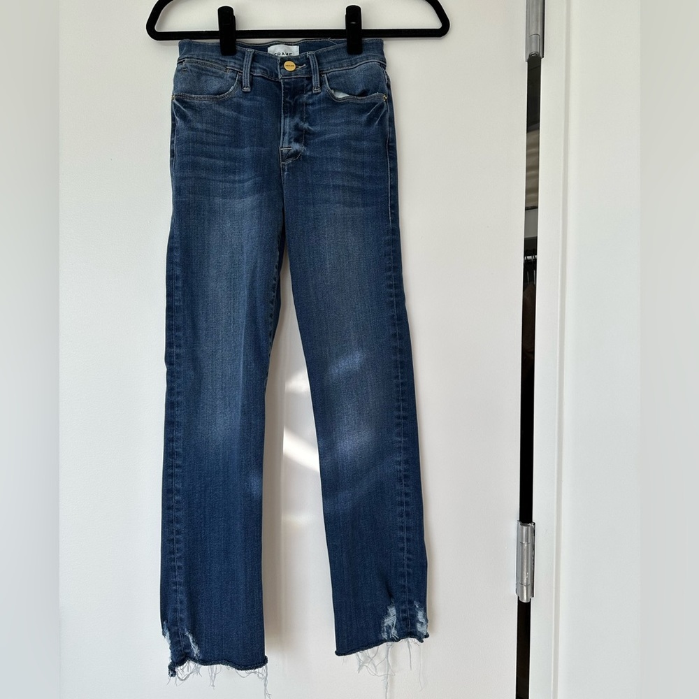Frame Le High Straight Jean. Size 25.